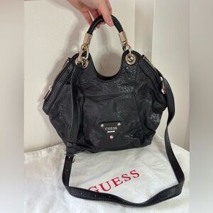 🎉4/30$🎉 Guess Pebbled Leather Shoulder Bag – 6/10 ✨